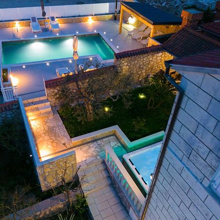 Holiday Home Swiss Кавтат Екстериор снимка