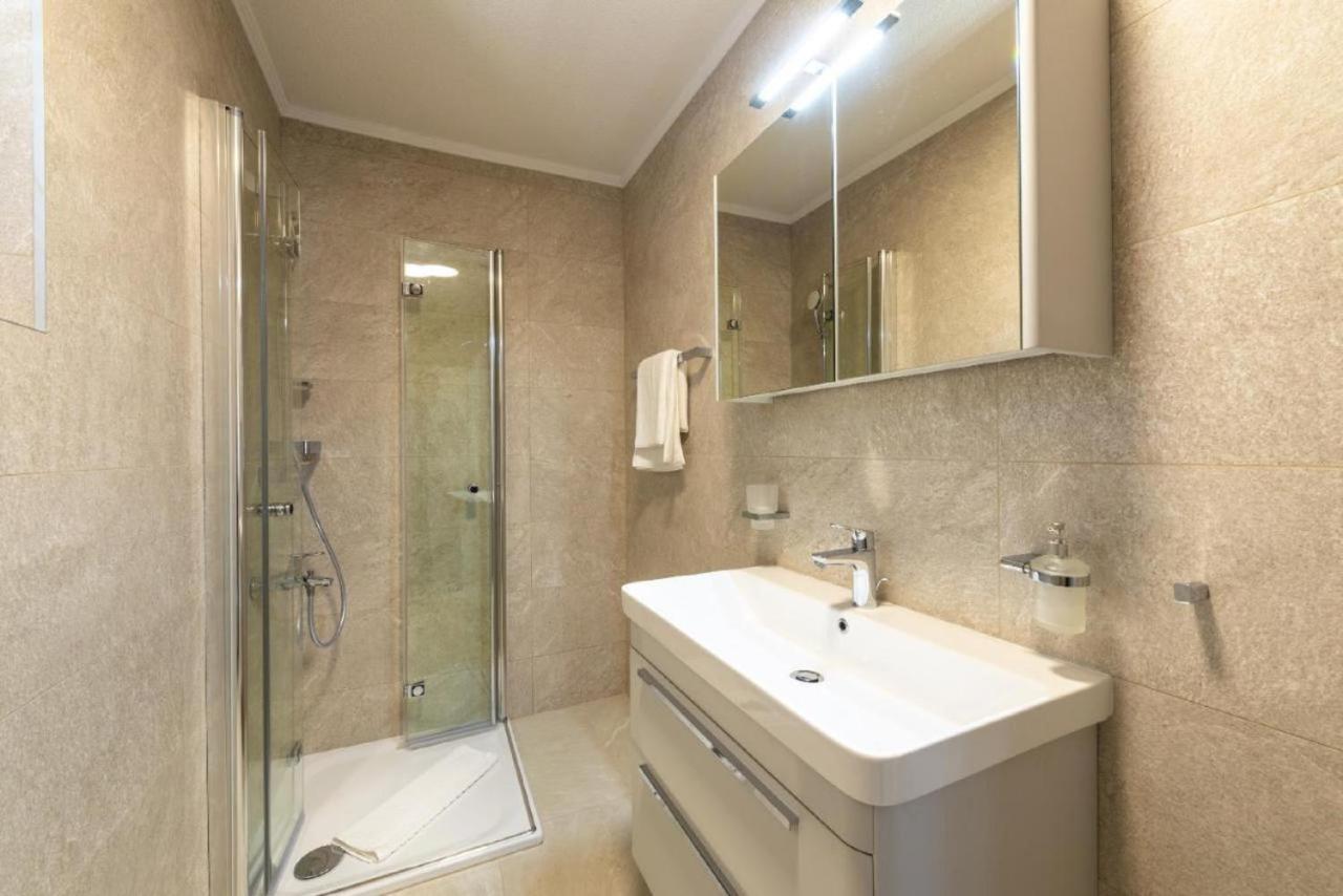 Holiday Home Swiss Кавтат Екстериор снимка