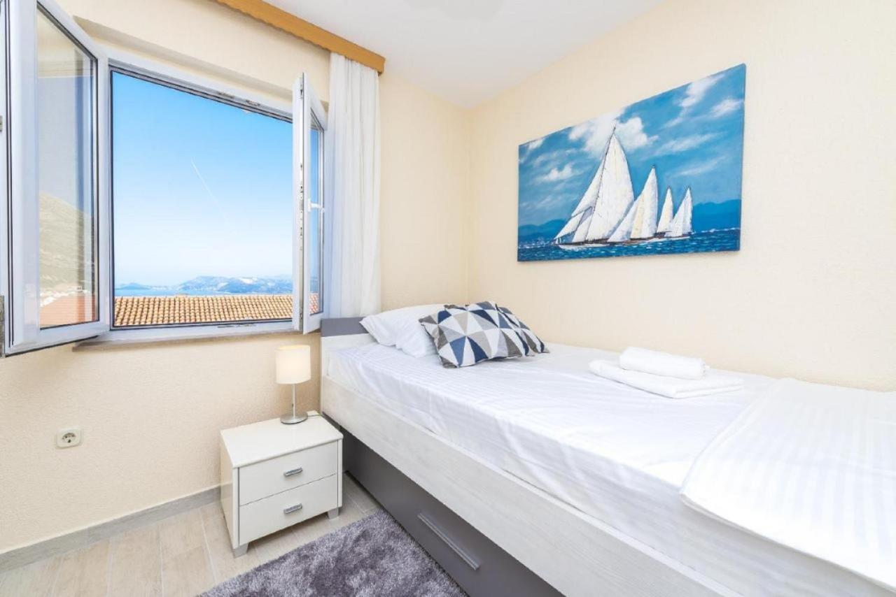 Holiday Home Swiss Кавтат Екстериор снимка
