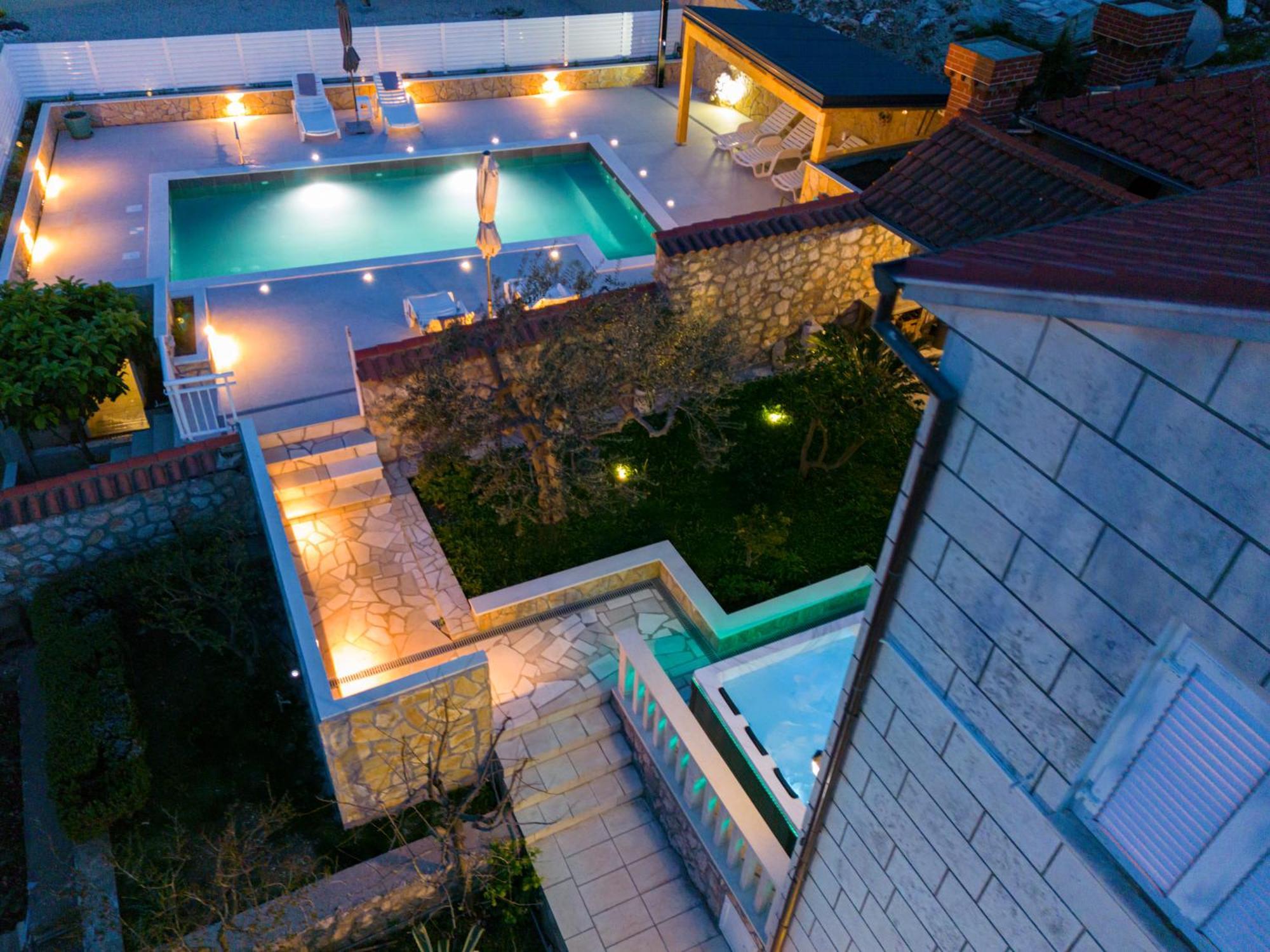 Holiday Home Swiss Кавтат Екстериор снимка