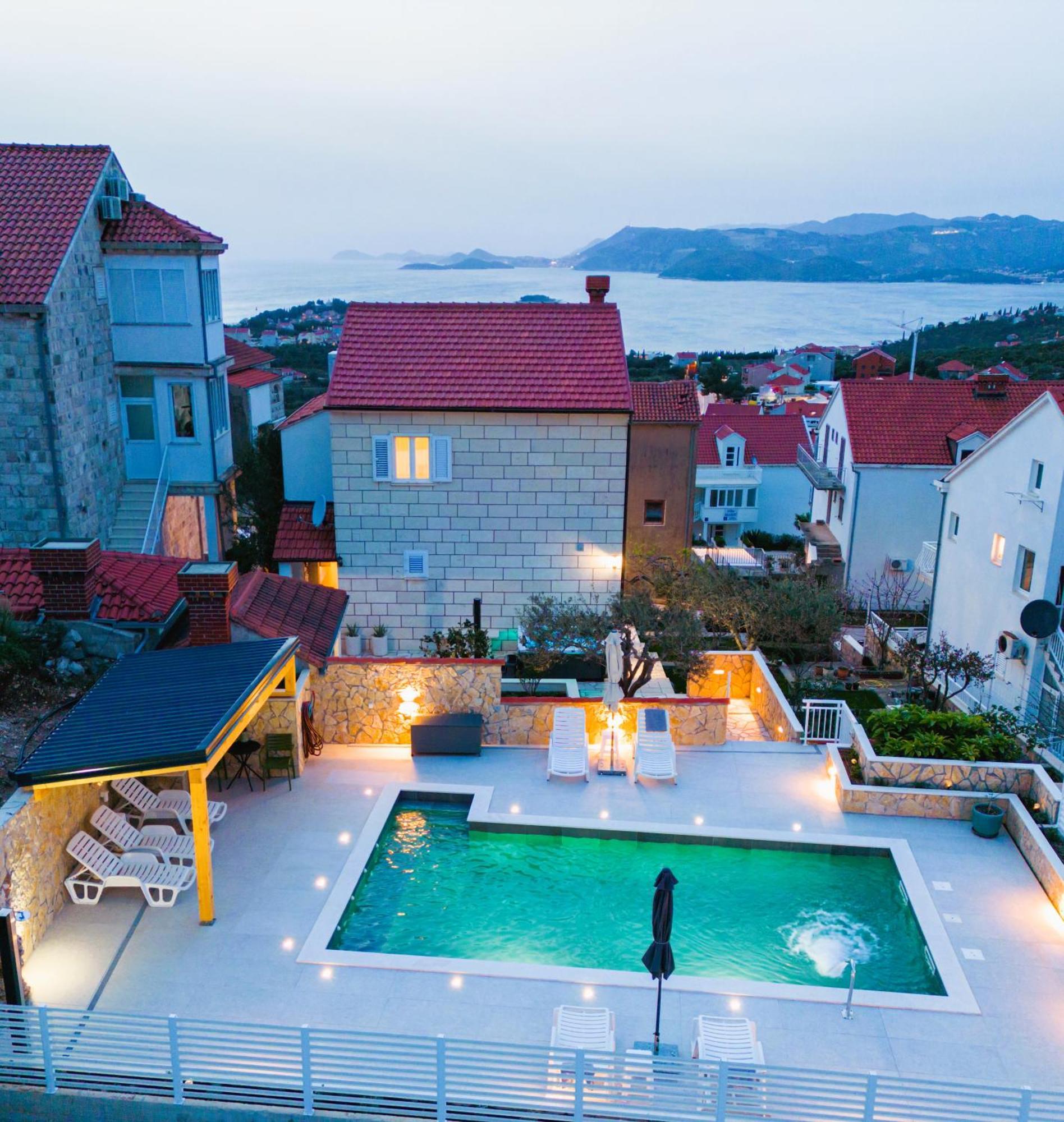 Holiday Home Swiss Кавтат Екстериор снимка